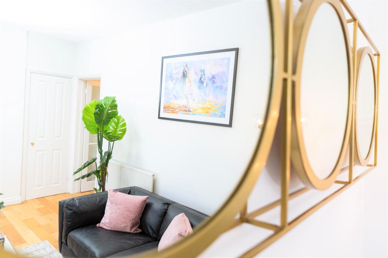 14 Tivoli Mews *